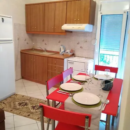 Cozy Close To City Center *