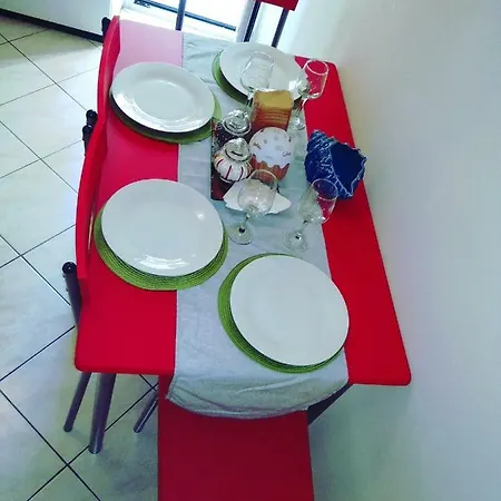 דירה Cozy Close To City Center