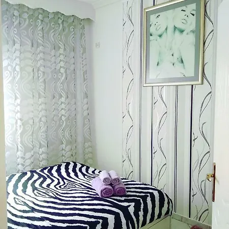 Cozy Close To City Center * סלוניקי